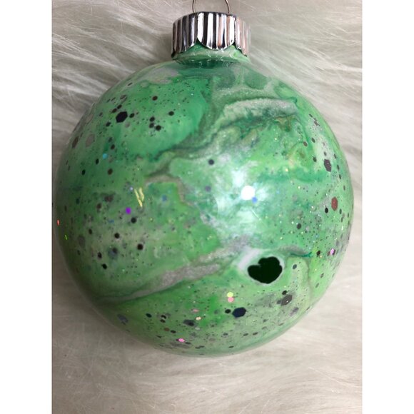 Christmas Ornament Handcrafted Bauble Green Glitter Swirl Globe - Picture 3 of 7